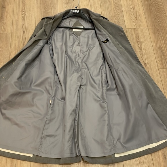 Jeffrey Banks for Lakeland suede coat, size 46 - Picture 2 of 4